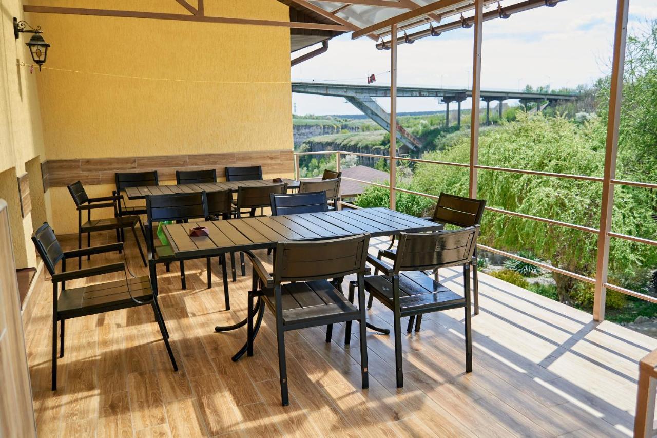 Каприз Hotel Kamianets-Podilskyi Ngoại thất bức ảnh