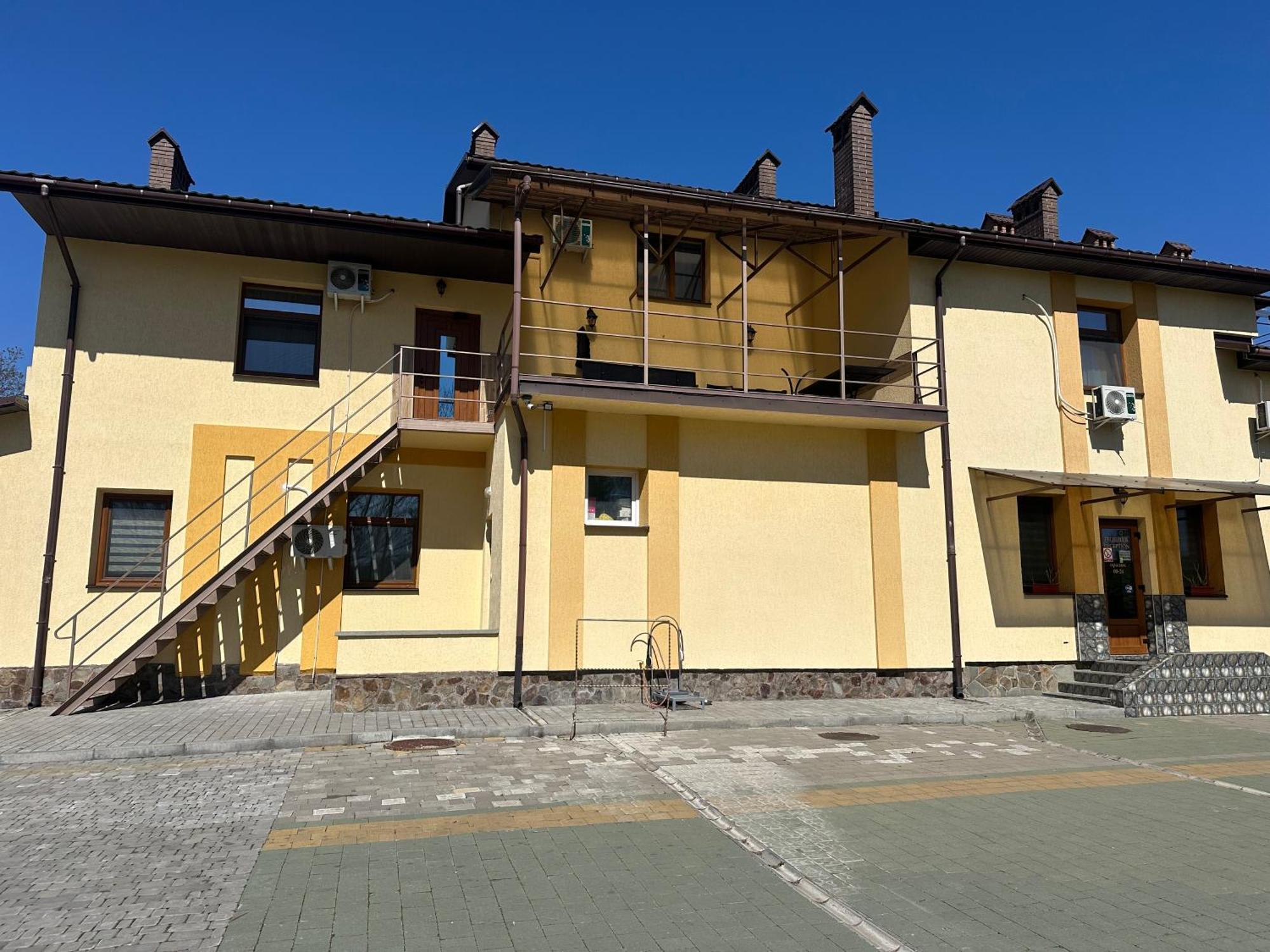 Каприз Hotel Kamianets-Podilskyi Ngoại thất bức ảnh
